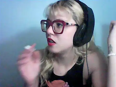 BlondieTami online show from October 23, 11:31 am