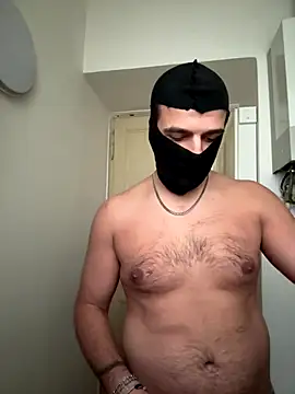 Snapshot of Sullin chatting on September 29, 2:22 pm Sullin online show from September 29, 2:22 pm