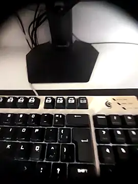 riquelh5 online show from September 27, 4:12 pm