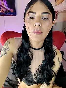 ValeNiitaLuv online show from April 1, 4:24 am