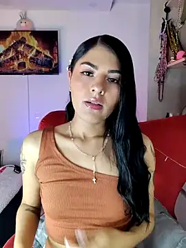 ValeNiitaLuv online show from April 8, 5:18 am