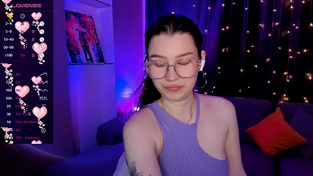 LinaBlossom  online show from July 6, 8:55 am