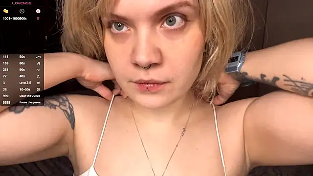 SabrinaFolts online show from December 4, 7:44 pm