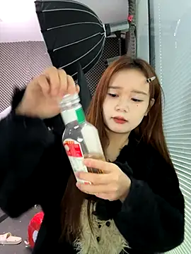 YY-27 online show from October 23, 4:45 am