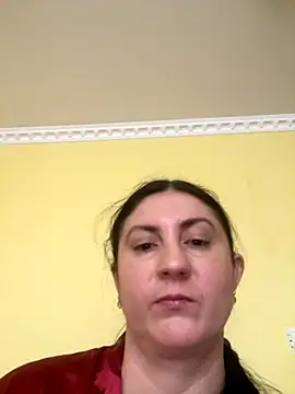 Snapshot of oksana1990 chatting on December 4, 8:23 am oksana1990 online show from December 4, 8:23 am