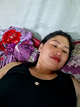 Snapshot of diamond-- chatting on June 22, 6:32 am diamond-- online show from June 22, 6:32 am