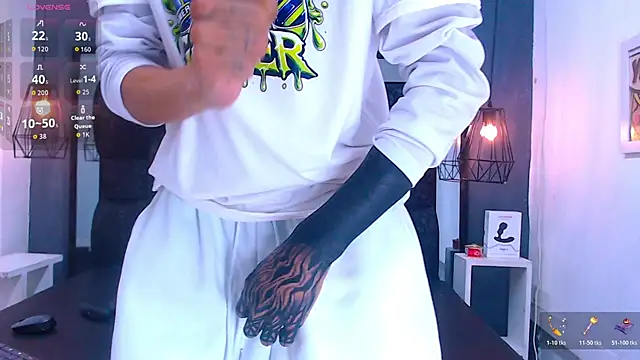 Snapshot of Daniel_delux_ chatting on November 11, 11:54 am Daniel delux online show from November 11, 11:54 am