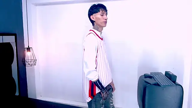 Snapshot of Daniel_delux_ chatting on November 14, 1:10 pm Daniel delux online show from November 14, 1:10 pm