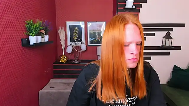 ChloeValentinee online show from September 25, 9:13 am