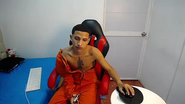 DEIV2  online show from November 1, 4:25 am