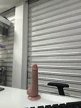 Alisson Stonee online show from April 19, 11:18 pm