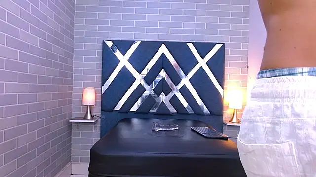 Snapshot of marcus_hans_ chatting on November 17, 6:35 pm marcus hans online show from November 17, 6:35 pm