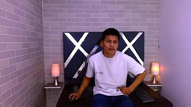 Snapshot of marcus_hans_ chatting on November 28, 2:53 pm marcus hans online show from November 28, 2:53 pm