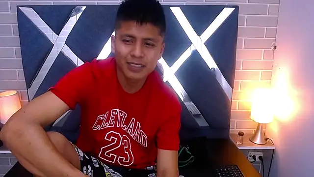 Snapshot of marcus_hans_ chatting on December 15, 5:50 pm marcus hans online show from December 15, 5:50 pm