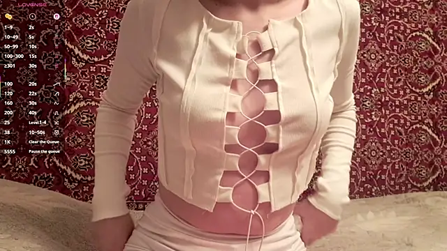 ivetabloom online show from December 5, 7:21 pm