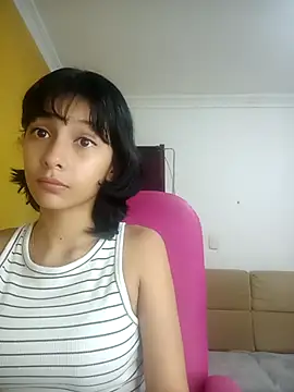 xoxo milk online show from October 5, 4:05 pm