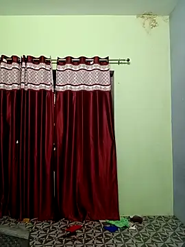 Snapshot of School_medam chatting on October 6, 3:53 pm School medam online show from October 6, 3:53 pm