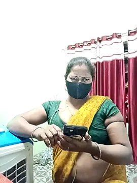 School medam online show from December 2, 3:40 pm