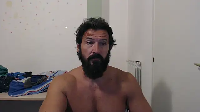 Snapshot of muscoloporco chatting on October 2, 5:20 pm muscoloporco online show from October 2, 5:20 pm