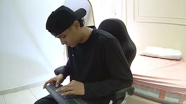 mila phoenix online show from October 20, 12:49 pm