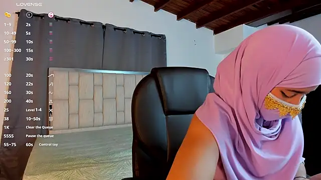 kalila latif online show from October 4, 2:42 am