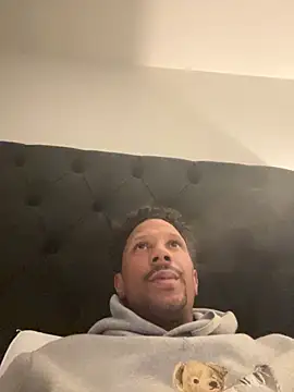 smuckle899 online show from September 30, 5:45 am