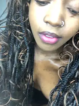 Snapshot of Fun_size86 chatting on November 25, 9:48 pm Fun size86 online show from November 25, 9:48 pm