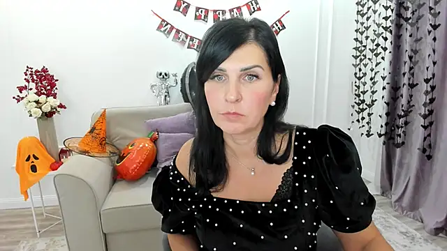 Moon Veloure1 online show from October 29, 11:34 am