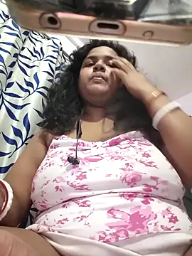 Deborbhavi222 online show from May 12, 9:56 pm