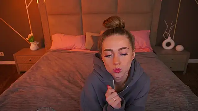 GoGoDream online show from November 13, 7:07 am