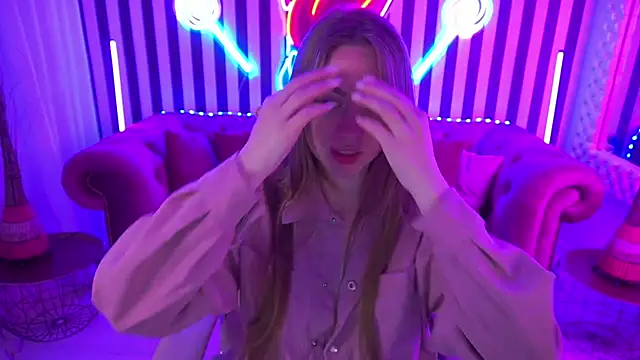 GoGoDream online show from April 19, 7:40 am