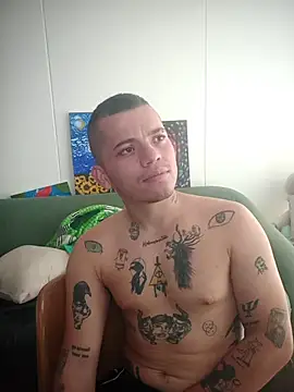 Snapshot of wildthor26 chatting on February 28, 3:35 pm wildthor26 online show from February 28, 3:35 pm