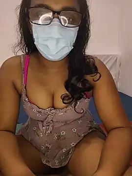 sexybolegirl online show from June 18, 5:06 pm