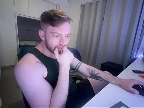 Snapshot of MBORASOVISK chatting on October 11, 11:25 pm MBORASOVISK online show from October 11, 11:25 pm