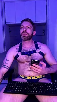 Snapshot of MBORASOVISK chatting on February 8, 7:39 pm MBORASOVISK online show from February 8, 7:39 pm