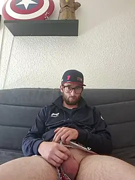 Snapshot of nymphomaniecouple chatting on April 15, 9:49 am nymphomaniecouple online show from April 15, 9:49 am