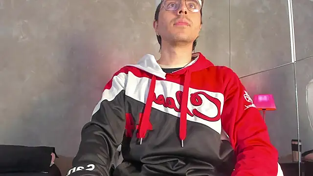 dylan cross  online show from December 2, 11:15 am