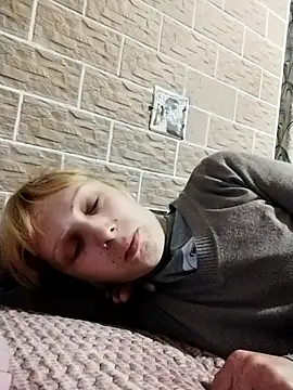 Ponka2011 online show from September 28, 4:51 am