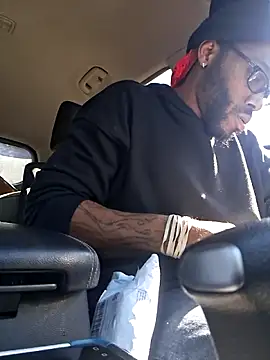 214KingLonggg online show from February 4, 6:03 pm