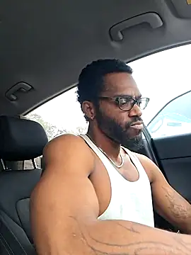 214KingLonggg online show from March 28, 1:00 pm