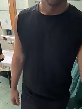 giovan2020 online show from November 3, 4:19 pm