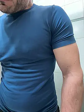 giovan2020 online show from March 25, 11:11 pm