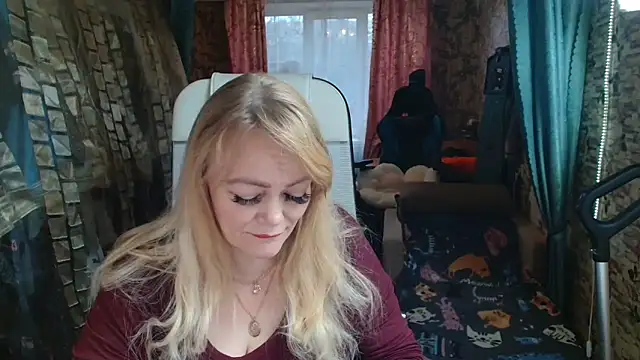 Sweet-blonde online show from November 10, 10:36 am