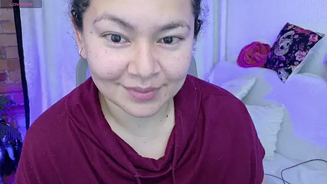 Chubby Licius online show from April 7, 3:07 am