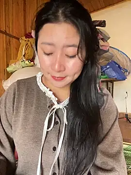 violet-00 online show from October 29, 2:47 am