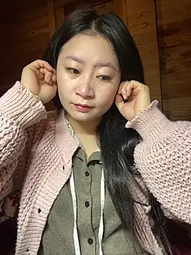 violet-00 online show from February 3, 1:37 am