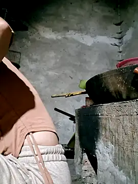 xuxulovezz online show from March 23, 12:03 am