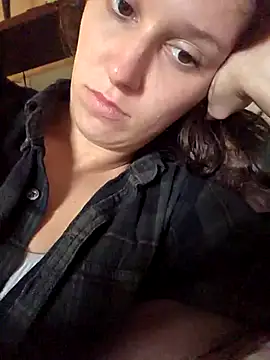 brunettebabexo3 online show from October 26, 9:31 pm