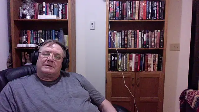 Vinyl22xh online show from June 29, 3:46 am