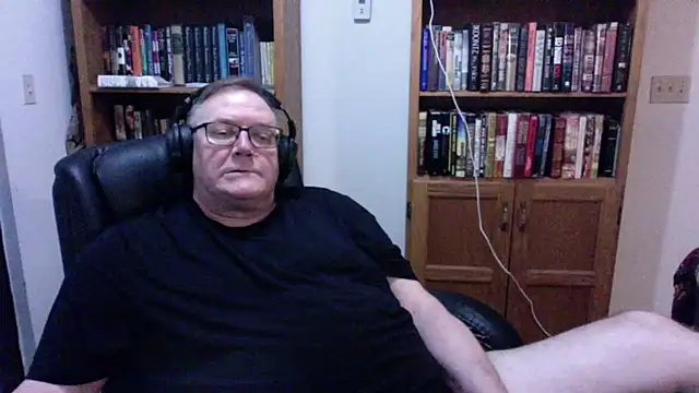 Vinyl22xh online show from July 2, 3:23 am